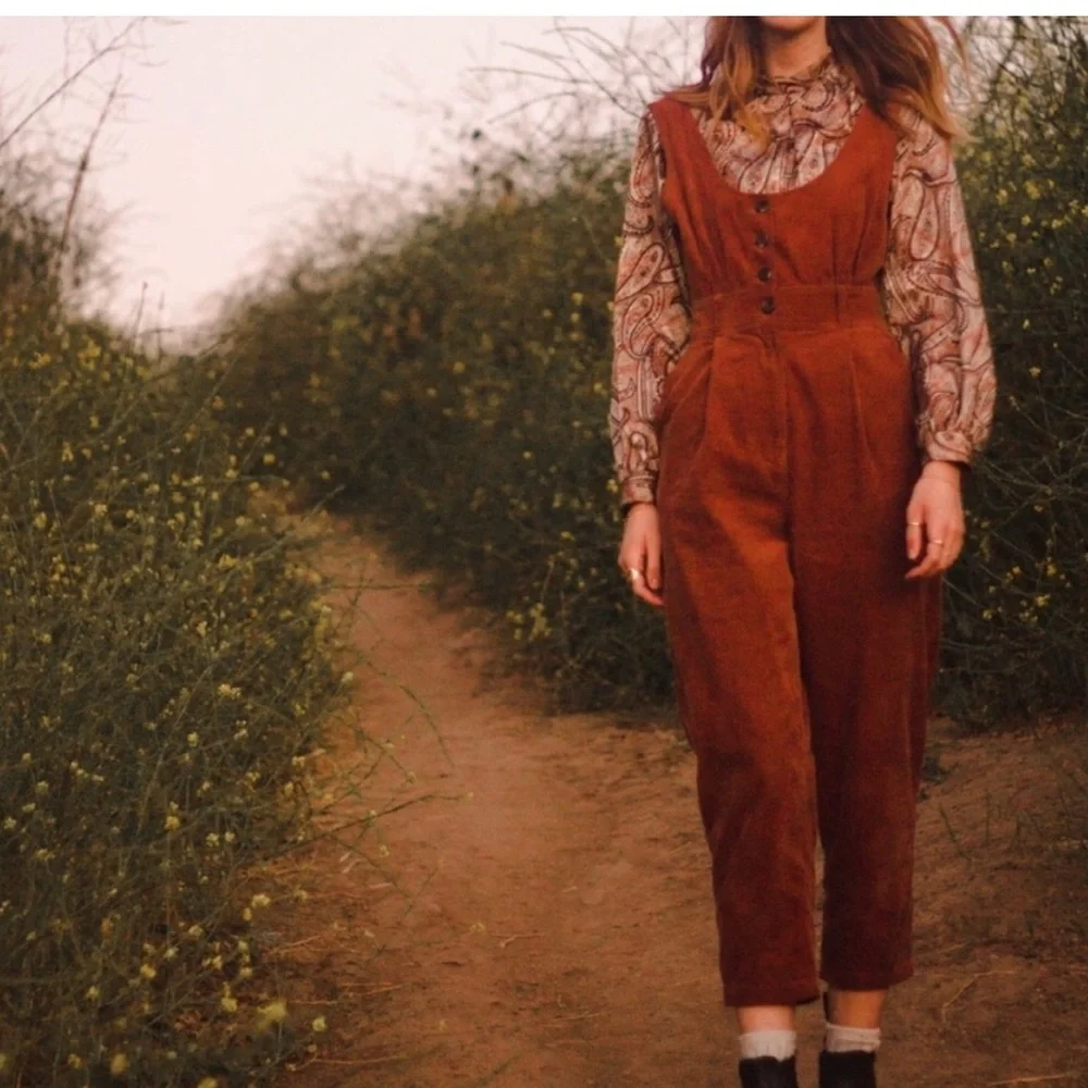 Urban Outfitters Gretel Button Down Corduroy Jumpsuit Size 4 - Picture 2 of 5